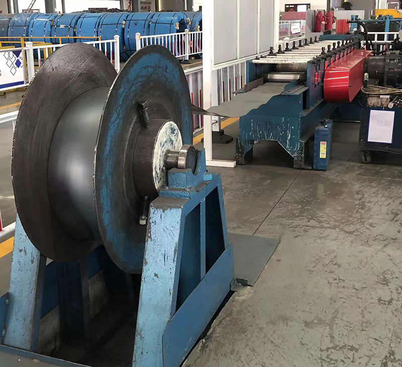 W型鋼帶成型機(jī)