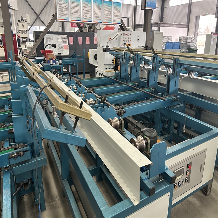 定制生產(chǎn)：SGSLJ-22型錨桿縮徑滾絲生產(chǎn)線(xiàn)為淮南礦業(yè)集團(tuán)量身定制高質(zhì)量錨桿設(shè)備